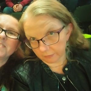 Meet your Posher, Robyn